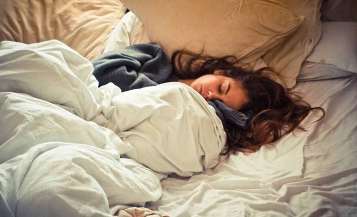 que-dice-la-salud-de-una-persona-que-babea-al-dormir article image